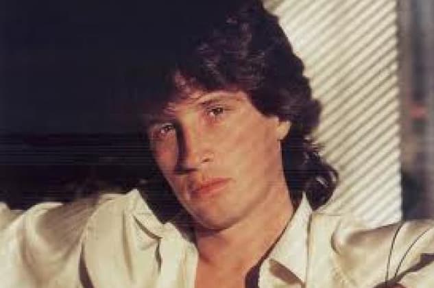 Emmanuel buscaría éste premio con su tema "Quiero dormir cansado".