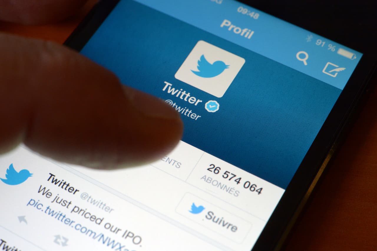 Twitter cerró 125,000 cuentas vinculadas a grupos extremistas