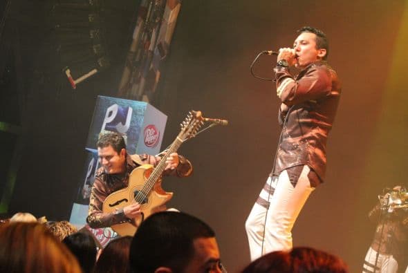 La Trakalosa de Monterrey prendió la fiesta del VIP Tour de Premios Juventud la noche del jueves en el House of Blues ¡Nos dejaron borrachos de amor por ellos!