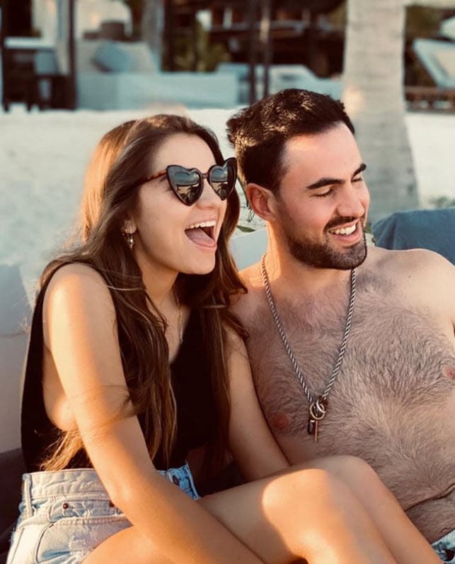 La actriz ha confesado estar feliz junto a Pablo Bernot, el hermano de la ex participante de Miss Universo Lorenza Bernot.