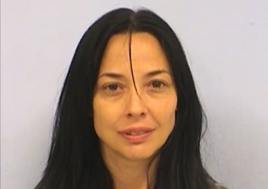 Condenan a seis años a madre que secuestró a su hija y la ocultó en México por 12 años