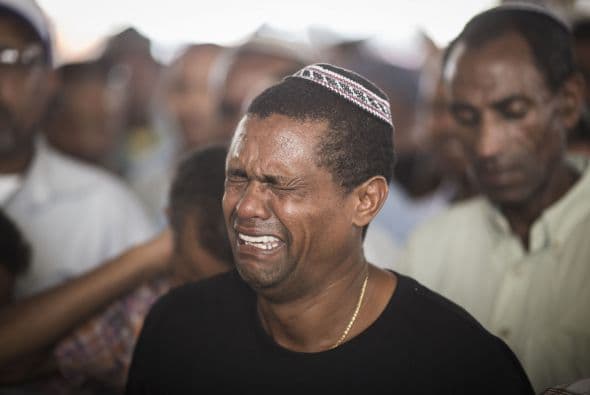 Al menos 600 palestinos han muerto hasta este martes en Gaza a causa del conflicto armado entre Israel y Hamas. Una estimación de las Naciones Unidas señala que casi ocho de cada 10 de las víctimas son civiles. Cifras del Ministerio de Salud de Gaza reportan que más de 3 mil 700 han quedado heridos. Mientras Israel ha informado que sus fuerzas armadas han matado a más de 180 militantes, reportando la baja de 27 de sus soldados.