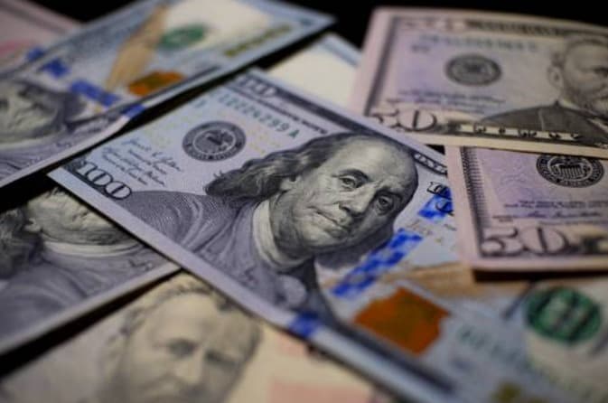 Deuda de Estados Unidos supera los 39 billones y se dispara hacia un nivel "insostenible"