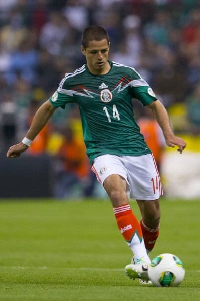 Javier Hernández.- El centro delantero más importante de la selección mexicana, listo para disputar su segundo mundial de mayores. En el Manchester United su promedio de goles anotados por minutos jugados es el mejor de de todos.