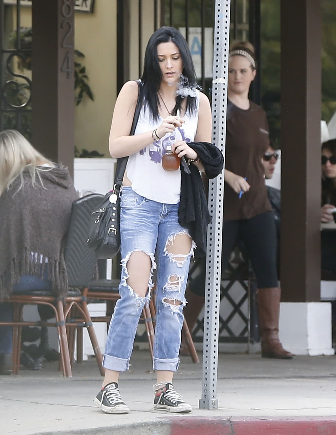 Paris no tuvo una infancia sencilla.