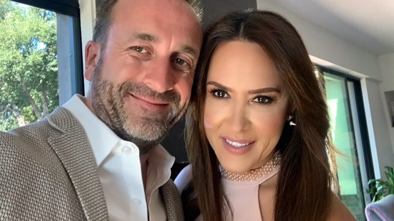 La distancia entre ellos se terminó, en marzo de 2020 Tanya y Sebastián comenzaron a vivir juntos en Los Ángeles e iniciaron una vida en familia.