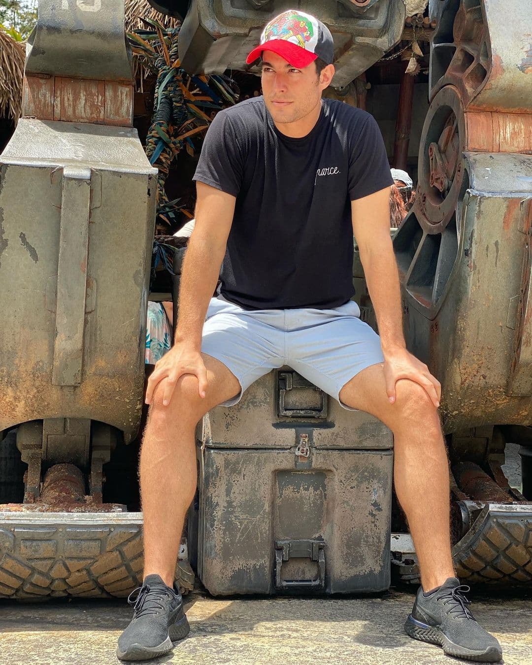 Externó que, aunque la carrera "se basa mucho en egos", sabe que cada uno tiene su lugar y señaló que el protagonista de telenovelas como 'Quererlo todo', 'Vencer el miedo' y 'Las hijas de luna', lejos de ser su rival tienen una amistad.