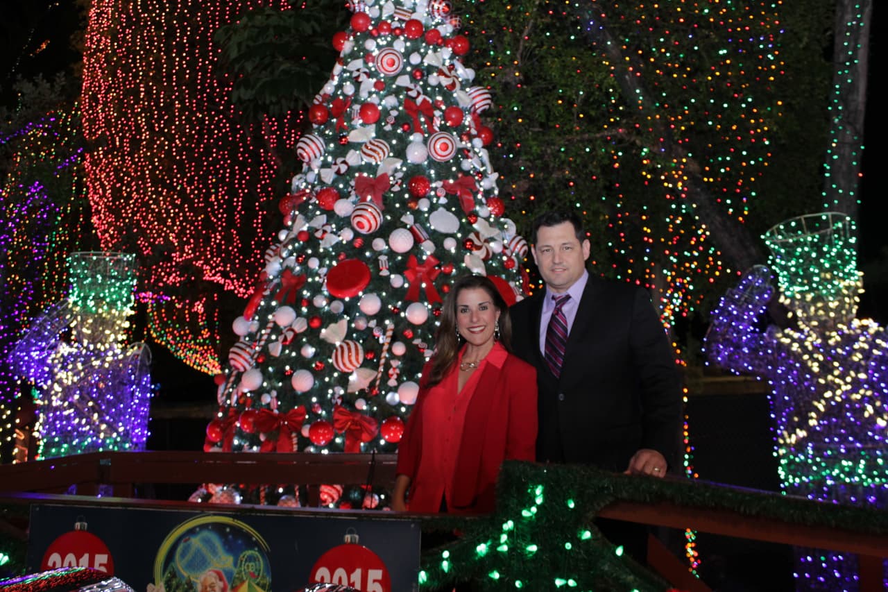 Las familias seleccionadas para participar de la Cena del 23 disfrutaron de una rica comida, regalos y compartieron con los talentos de Noticias 23.