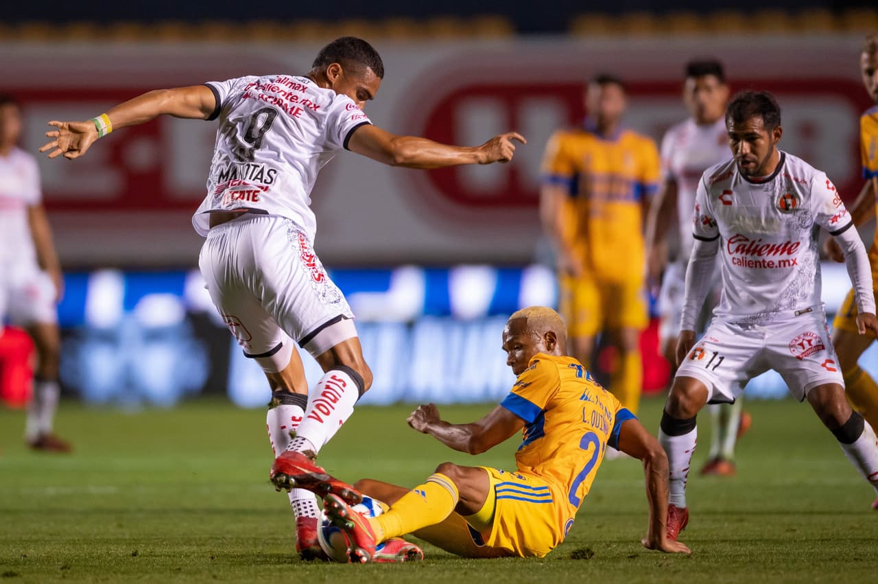 El doblete de Nico López y el gol de Luis Quiñones le dan los tres puntos a Tigres y se mantienen en la octava posición con 10 unidades.