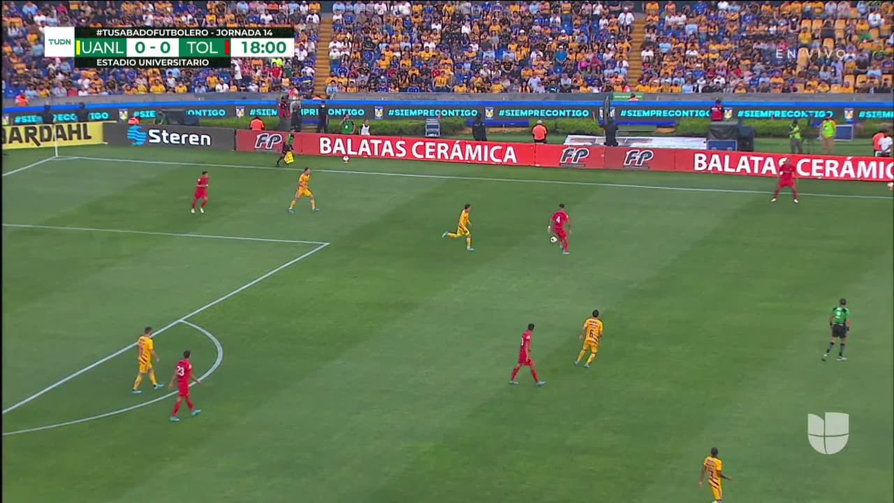 ¡TIRO ATAJADO! disparo por André-Pierre Gignac.