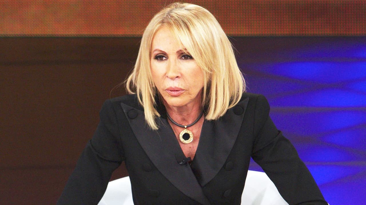 A la par de que se giró de nueva cuenta orden de aprehensión en contra de Bozzo, se dio a conocer que la peruana cambió de abogados por cuarta ocasión en lo que va de este caso: "Creo que en todo el mundo debe caber la prudencia y la humildad de decir 'me estoy, quizás, equivocando'", dijo la hija de Magda Rodríguez.
<br>