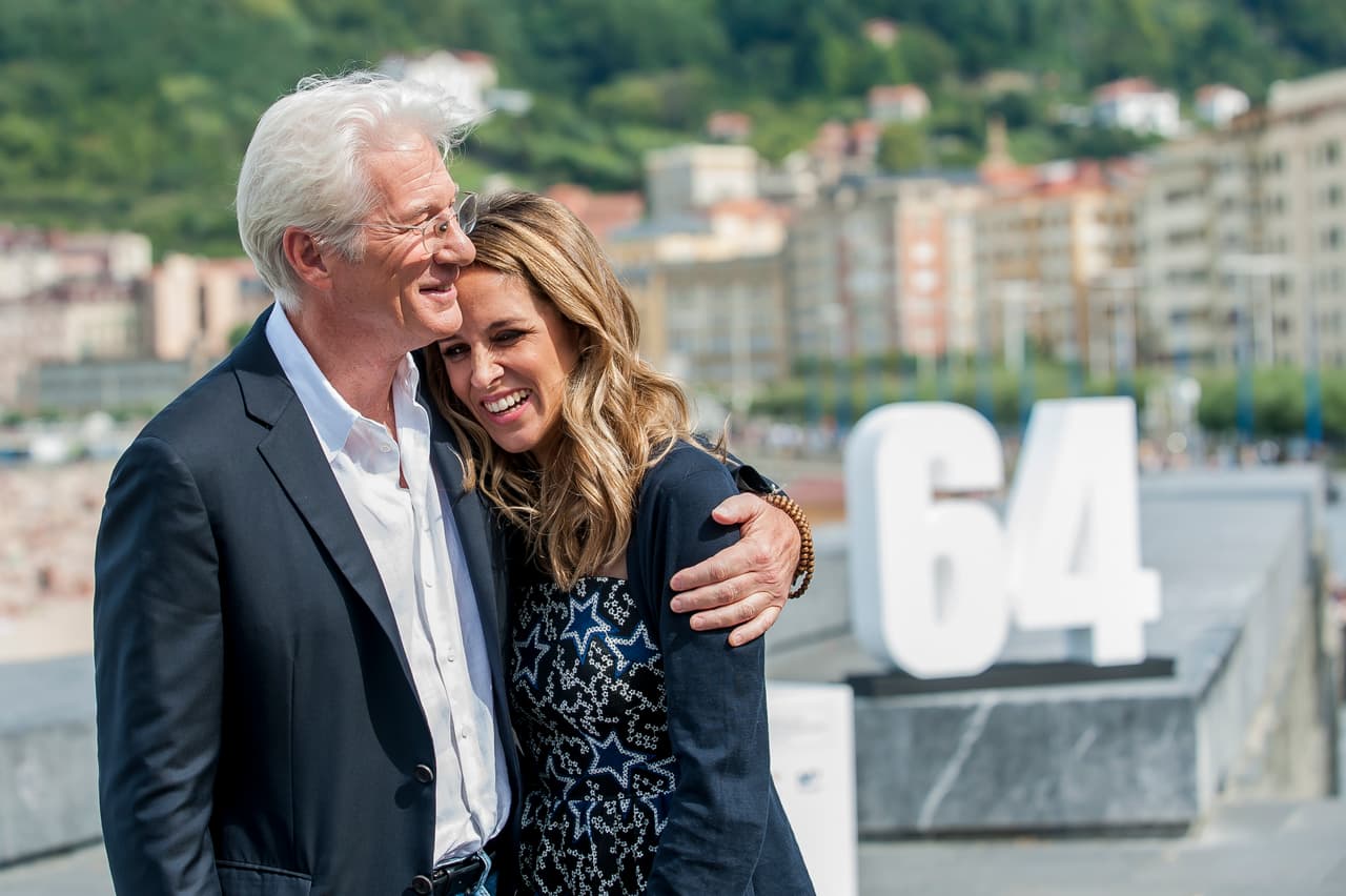 Junto a Alejandra Silva posando para la prensa en el Festival de Cine de San Sebastián, en septiembre de 2016.