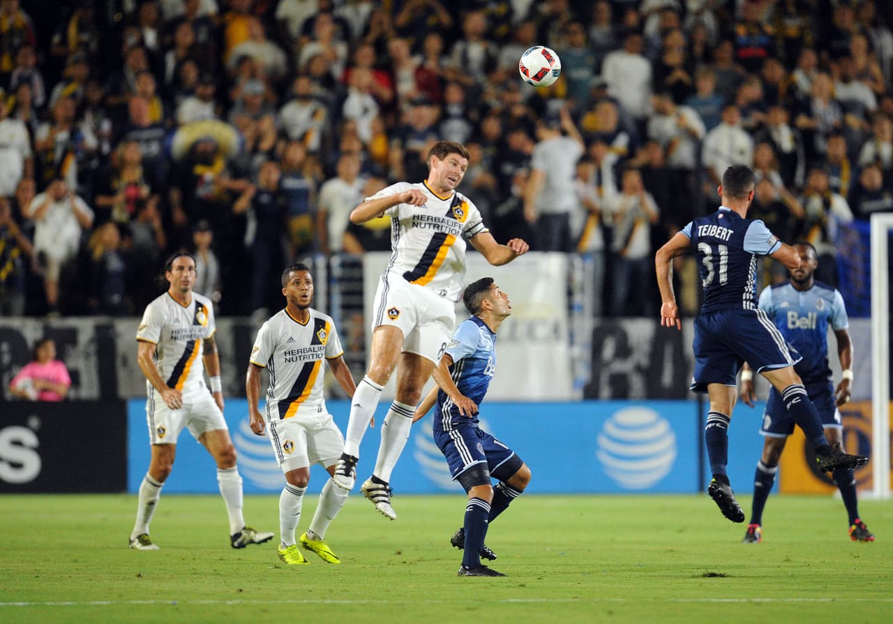 Giovani dos Santos no pudo ayudar al Galaxy y resignó empate 0-0 con Vancouver Whitecaps