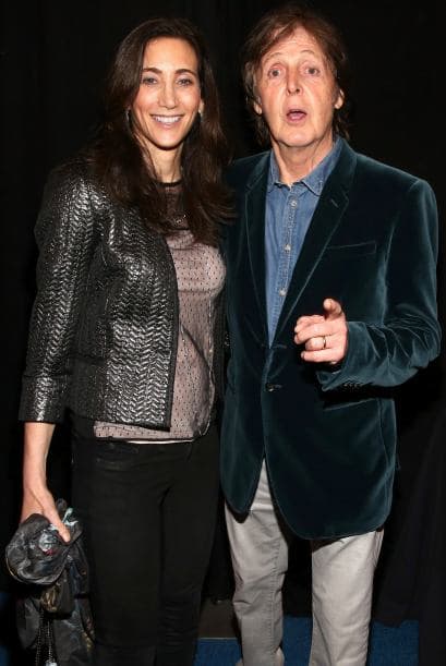 Nancy rompe con las mujeres anteriores de Paul, ya que es una empresaria exitosa e incluso millonaria.