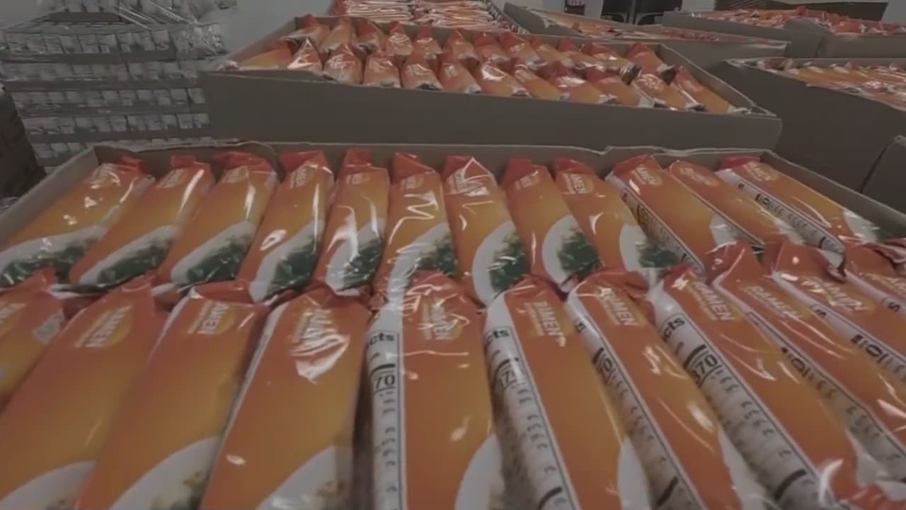 Banco de Alimentos Regional de Los Ángeles y DoorDash entregan comida a domicilio a familias necesitadas
