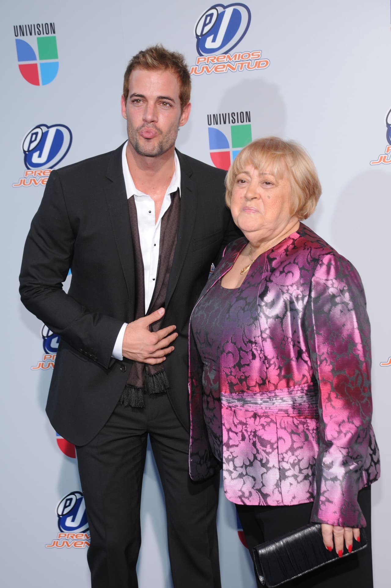 "Este fue el momento que yo estaba esperando toda mi vida desde que salí de Cuba. Yo soába con sacarla con que viniera con nosotros, salí con mucho dolor de Cuba", expresó.