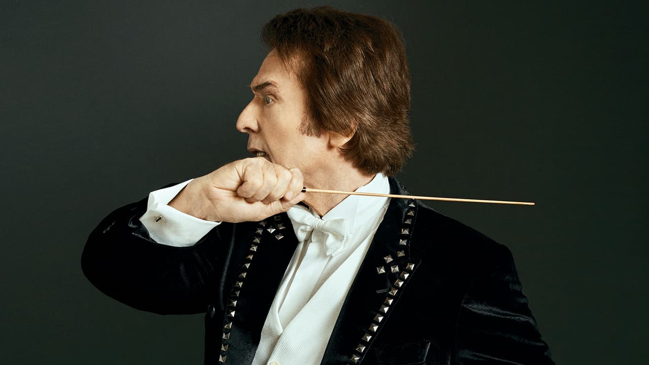 El español Raphael, quien será reconocido esa noche con el Premio Lo Nuestro a la Excelencia, también estará cantando en el escenario y lo hará con dos invitados sorpresa.