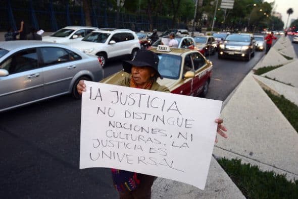 No sólo en la ciudad de México hubo protestas, tambien en Cuernavaca, una ciudad del centro de México, unas 200 personas marcharon para protestar contra la ejecución de Tamayo.