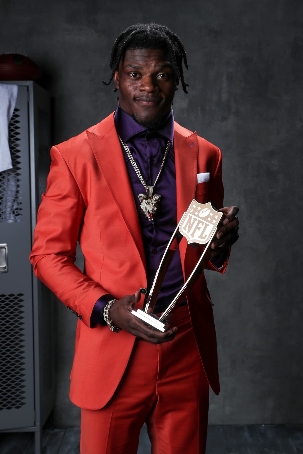 Estelar QB Lamar Jackson da positivo por COVID-19