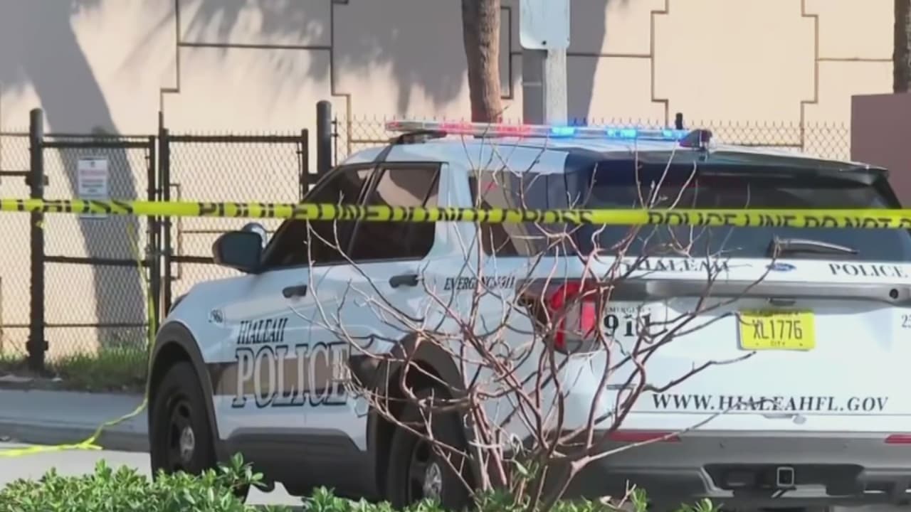 Anciano acusado de abuso sexual contra una niña se atrinchera en una zona comercial de Hialeah