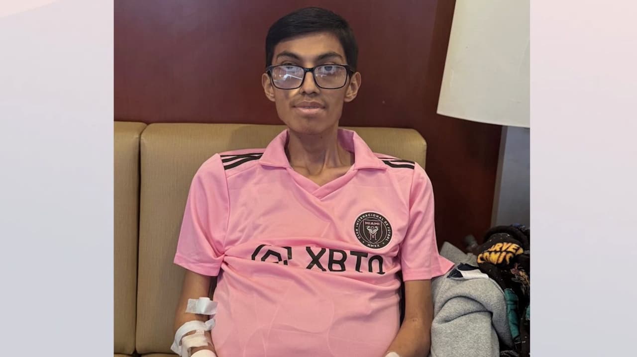 Emocionado joven con cáncer de colon en etapa terminal, luego que juez liberara a sus padres detenidos por ICE