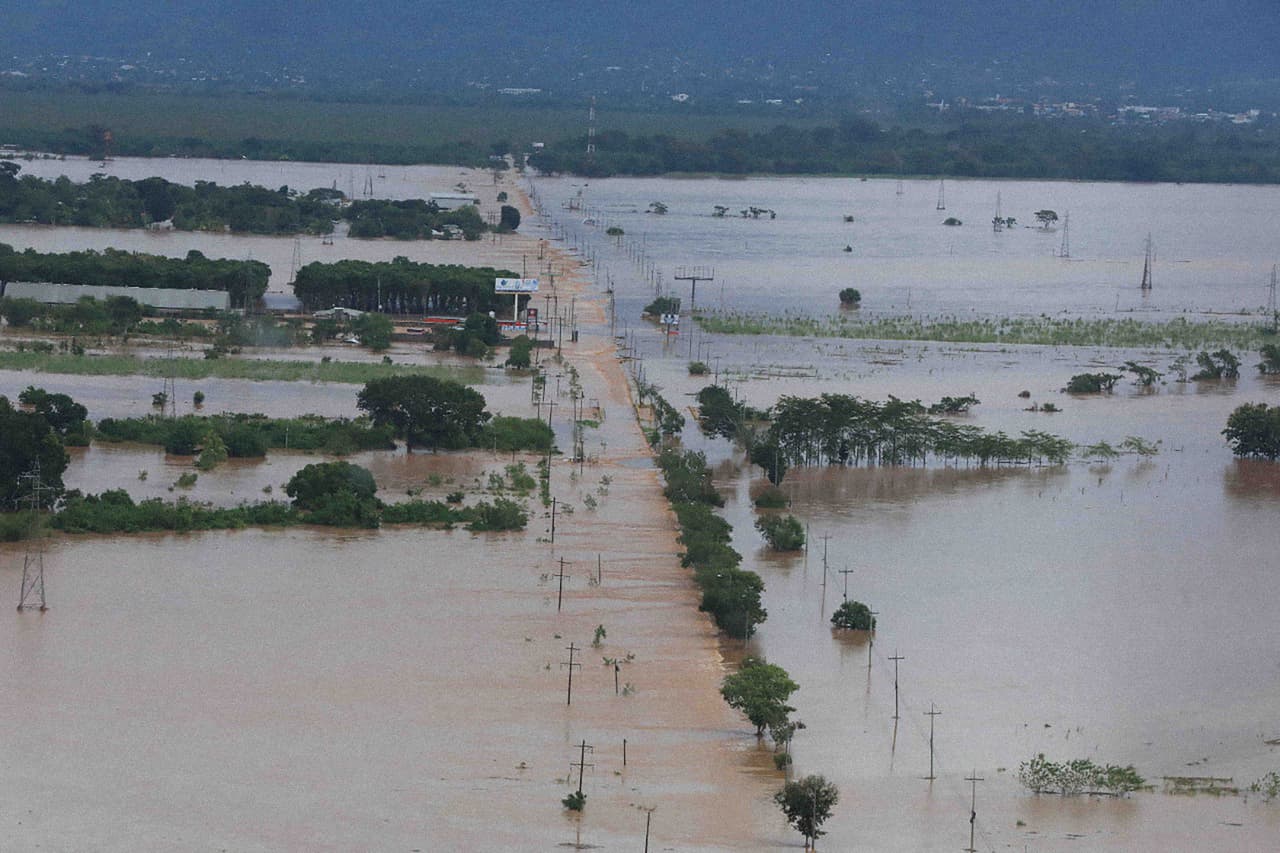 Por el momento parece que este ciclón ha dejado menos víctimas que Eta, el huracán que hace apenas dos semanas embistió Centroamérica.