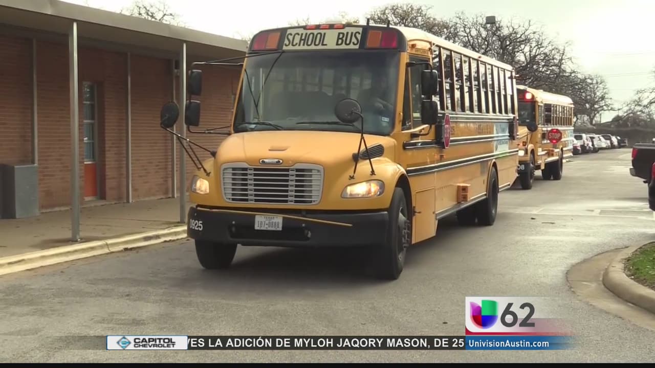 Autobuses escolares emitirán multas a partir de este lunes