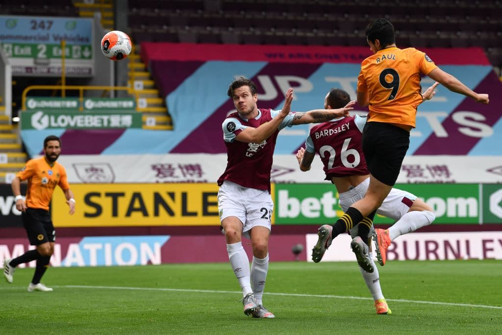 Diogo Jota y Adama Traoré fueron fundamentales para hacer legar el balón al último cuarto de la cancha.