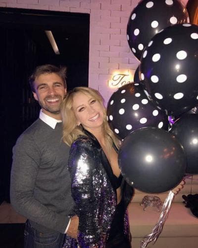 “Para empezar no estaba en mis planes tener una relación con alguien, es alguien que llegó a mi vida a sumar muchas cosas, alguien muy positivo, y que empezamos a conocernos y ya cuando nos dimos cuenta teníamos 6 meses conociéndonos”, relató.
<br>