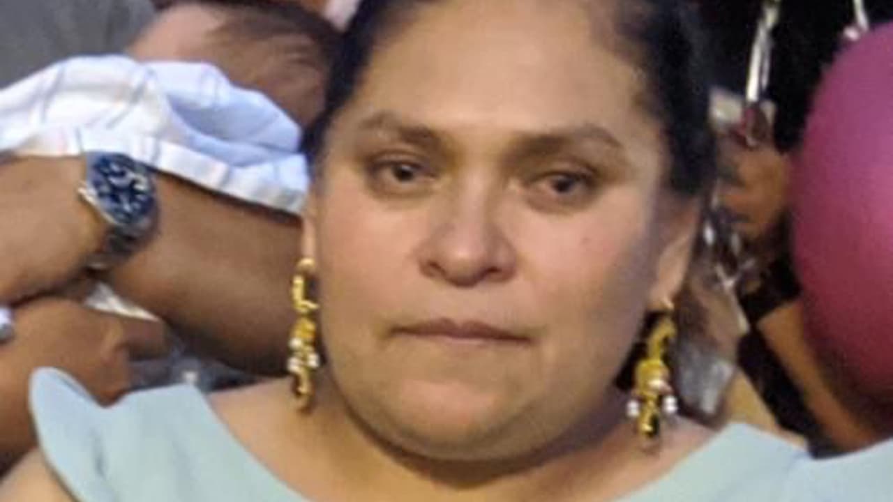 “Él nos la quitó”: hispano pide ayuda para encontrar a su padre, el principal sospechoso del asesinato de su madre