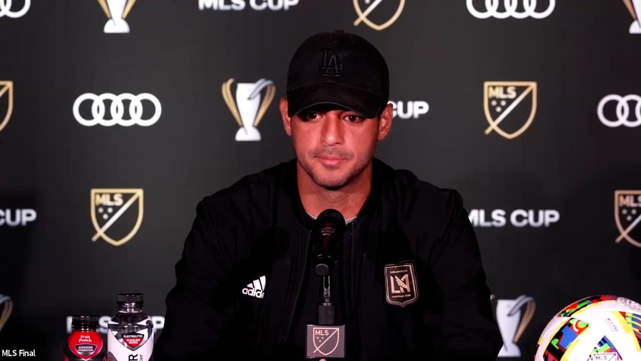 Carlos Vela da plazo para su retiro del futbol