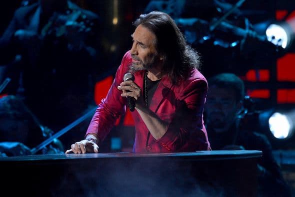 El Buki disfrutó cada momento de la noche.