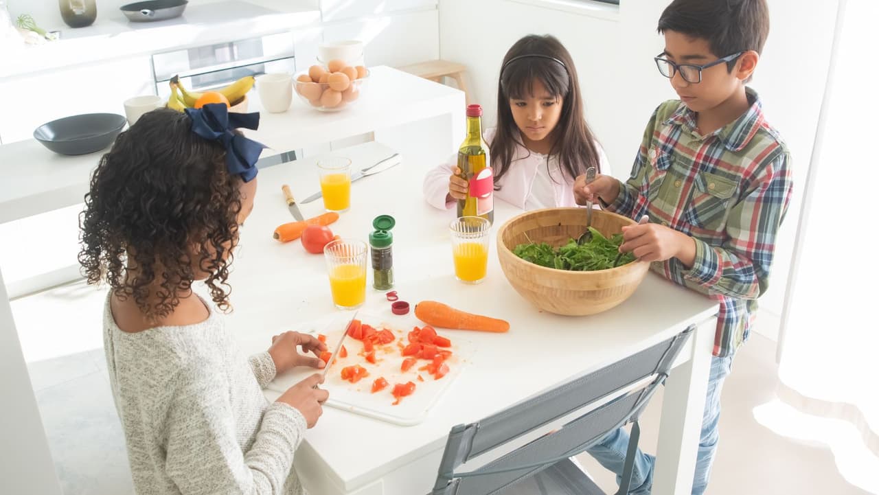 ¡Nutrición y sabor! Prueba 10 meriendas de verano para niños saludables 