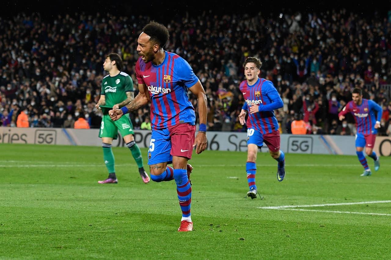 Grandiosa goleada del Barcelona en Camp Nou sobre el Osasuna por 3-0 para afianzarse en el tercer lugar de LaLiga de España, a solo cinco ya del Sevilla y un partido menos.