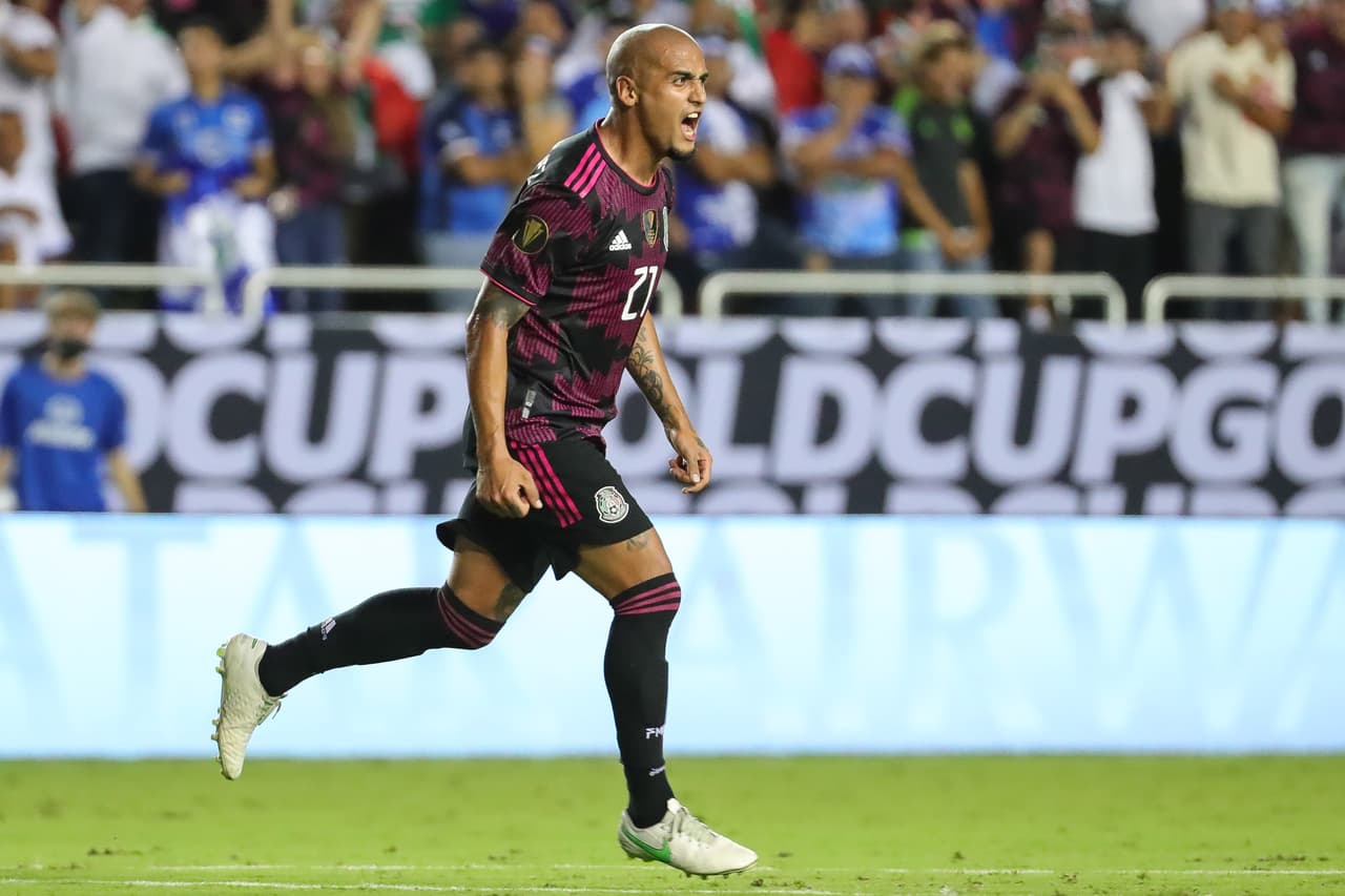 Con su gol, México tomó la ventaja.