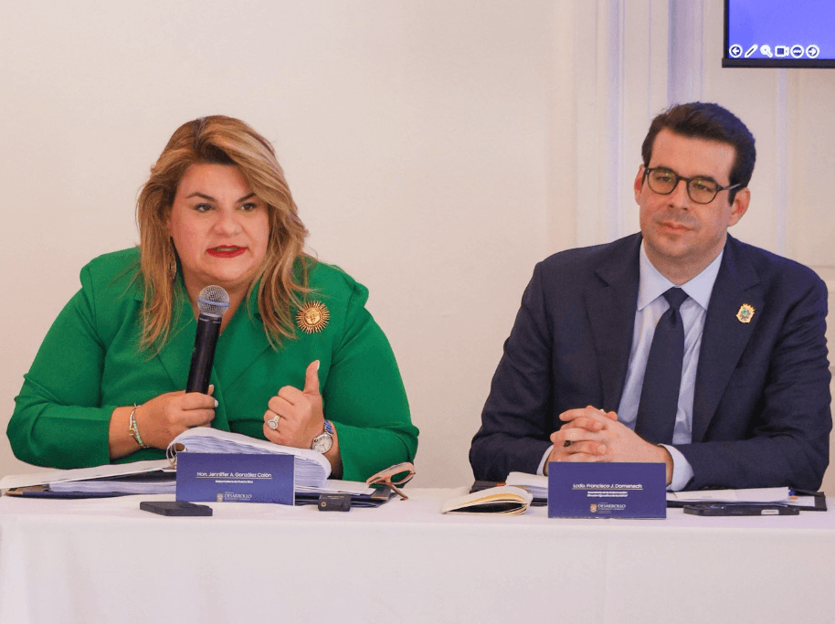 Gobernadora de Puerto Rico anuncia que Francisco Domenech e Itza García dejarán sus puestos