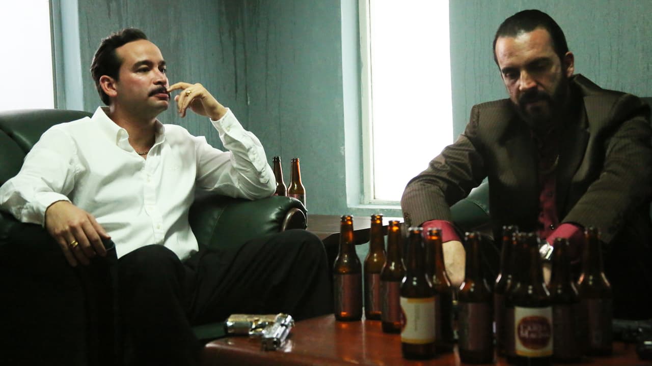 In the tenth episode of season two of 
<b><a href="http://www.univision.com/series/el-chapo-english">‘El Chapo’</a></b>, 
<b><a href="http://www.univision.com/series/el-chapo/antonio-de-la-vega-is-arturo-bernal-leyda-in-el-chapo">Arturo Bernal Leyda</a></b> met with ‘El Cano’ and ‘Chente’ to discuss Guzmán Loera’s grave betrayal and strike an alliance that could endanger his empire.