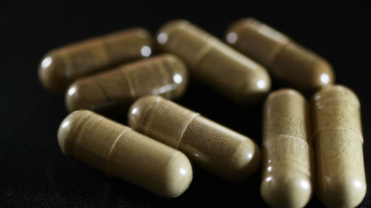 ¿Tomas antibióticos con frecuencia o sin seguir las indicaciones? Conoce el riesgo para ti y tu familia