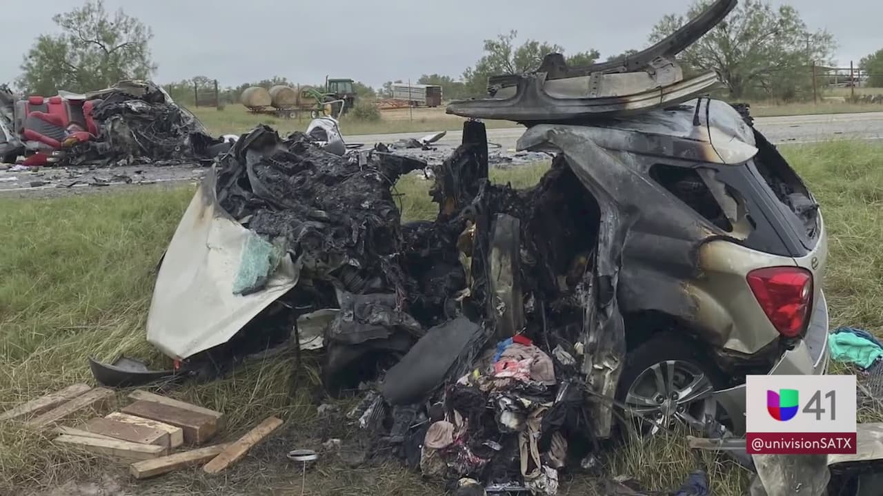 Un fuerte incidente que podría estar relacionado con tráfico humano en el sur de Texas causó que uno de los vehículos se prendiera en fuego.