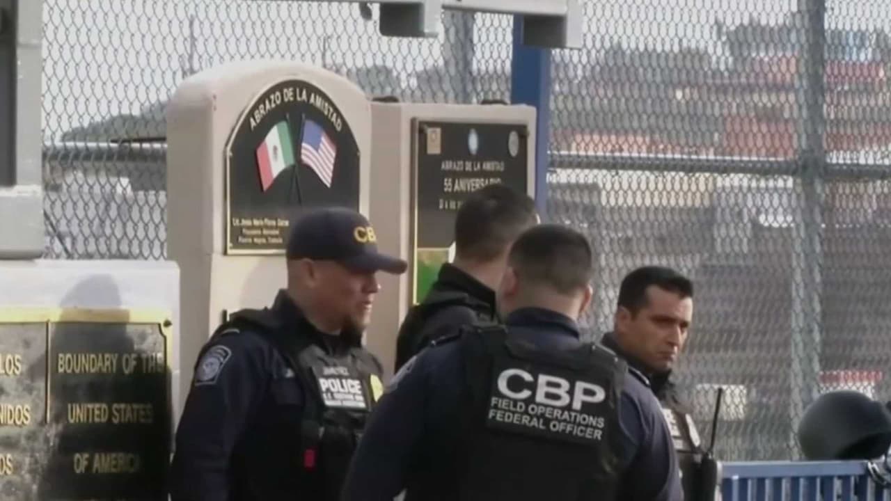 DHS amenaza con retirar agentes de aeropuertos en ciudades santuario
