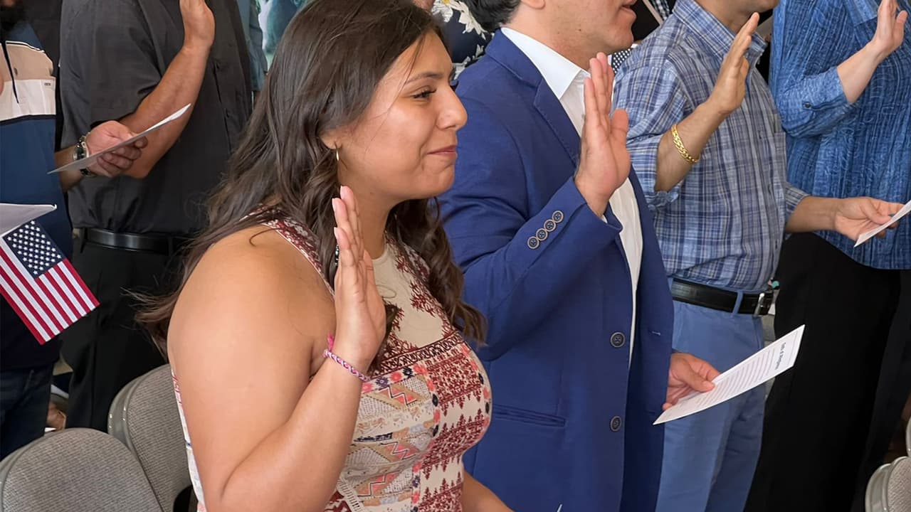 “El sueño americano es posible”: llegó al país cuando tenía 3 meses y se convierte en ciudadana a sus 24 años 