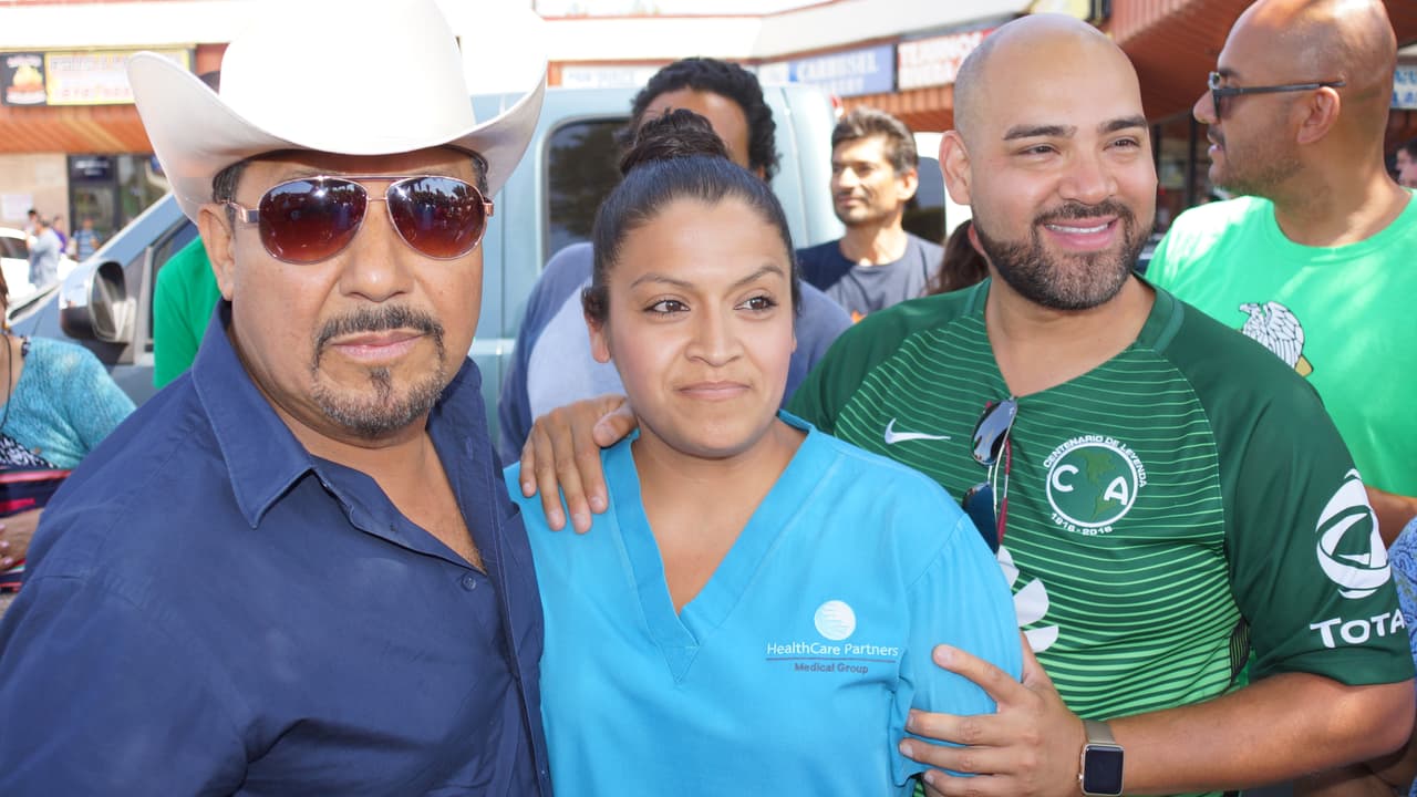 La Hondureña confía en que su selección le gane a México y en un próximo partido, y no tiene problema con seguir pagando apuestas hasta lograr que El Feo y El Pelón sean los que paguen el siguiente reto.