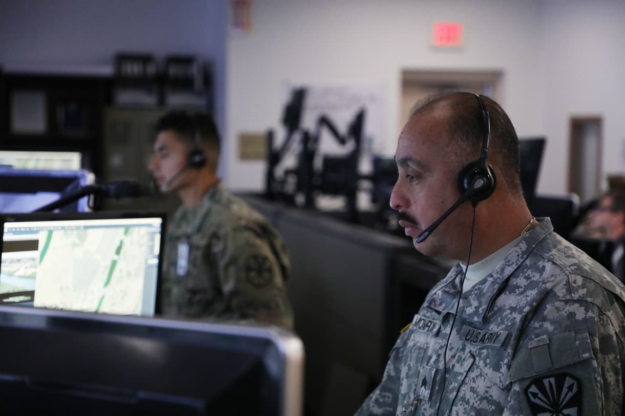 Dos instalaciones militares en Arizona se preparan para el envío de tropas a la frontera