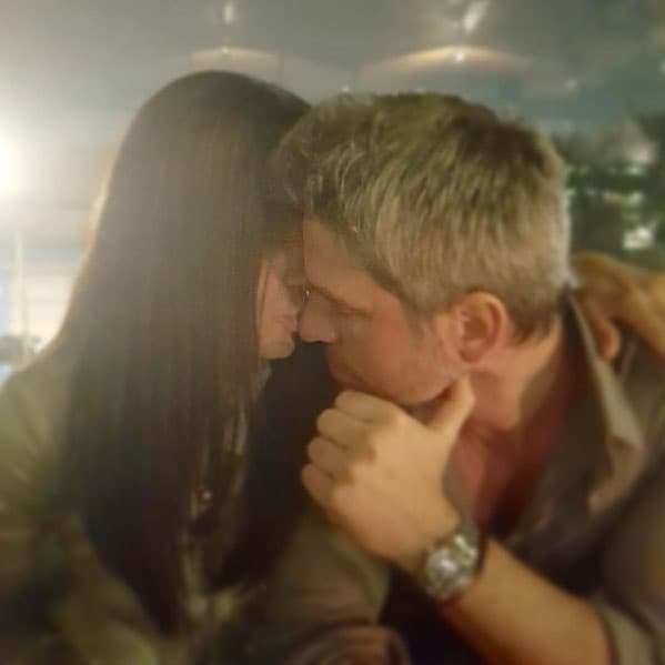 Tienen 15 años de estable matrimonio y hace un año se convirtieron en padres de unos lindos mellizos.