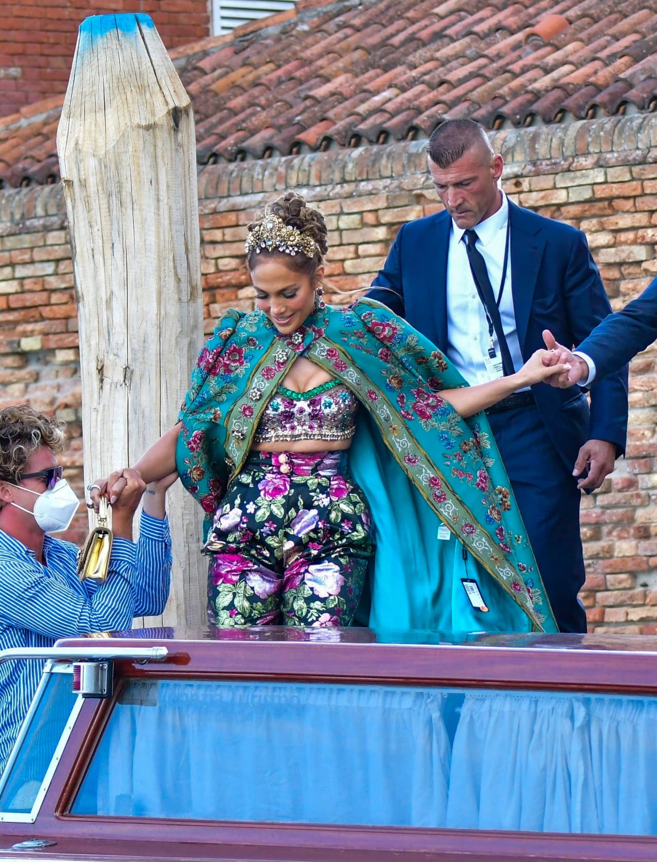 Los desfiles muestran lo más reciente de las colecciones de Alta Moda, Alta Sartoria, Alta Gioielleria y Alta Orologeria.
<br>