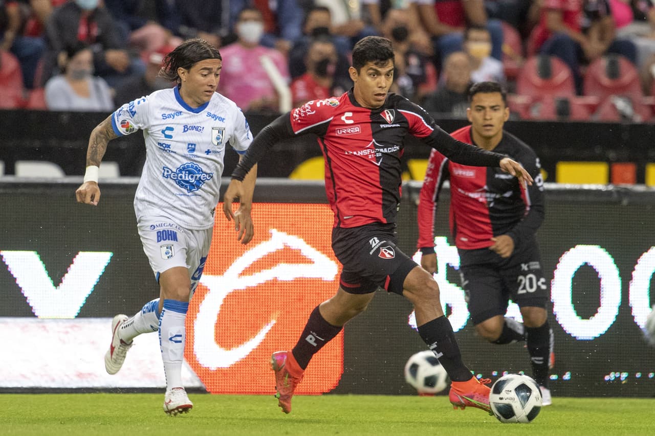 Julio Furch y Christopher Trejo son los encargados de anotar en la victoria 2-0 sobre Querétaro.