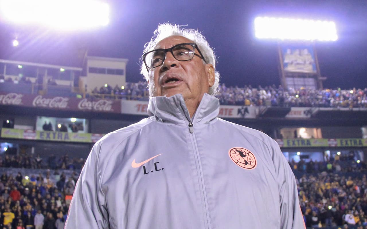 El técnico del América, Leonardo Cuéllar, a la expectativa por la Final de la Liga MX Femenil.