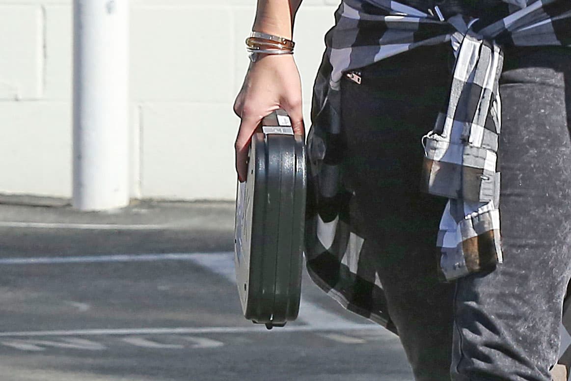 En este estuche le dieron su arma. ¿Qué habrá elegido?