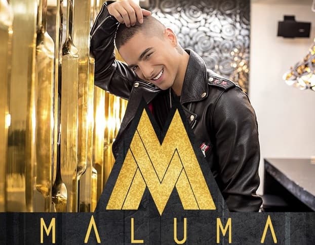 8. CULTO. No todo es música y fiesta, Maluma es también un chico súper culto al que le gusta leer.