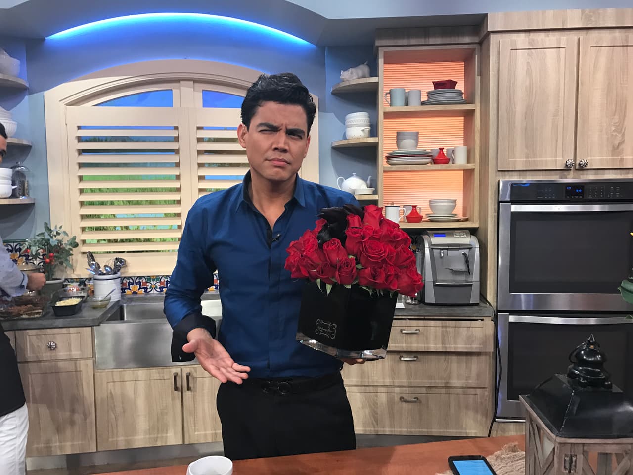 Orlando recibió estas flores de una admiradora secreto.